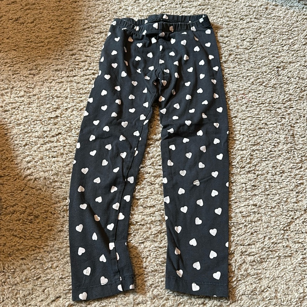*4 for $15* Old Navy Gray Heart Leggings